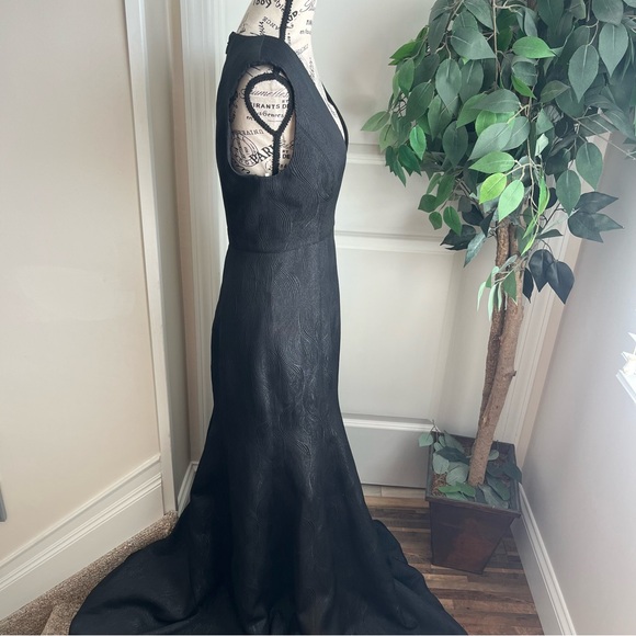 Halston Heritage Evening Sleeveless Jacquard Metallic Trumpet Gown Black Sz 8 - Picture 8 of 16